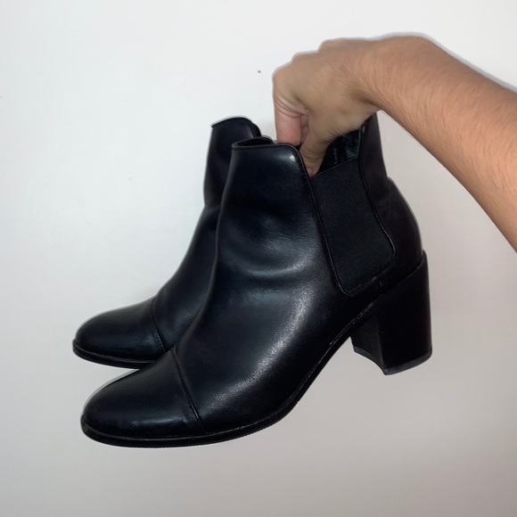 Steve Madden Black Booties - Picture 1 of 4